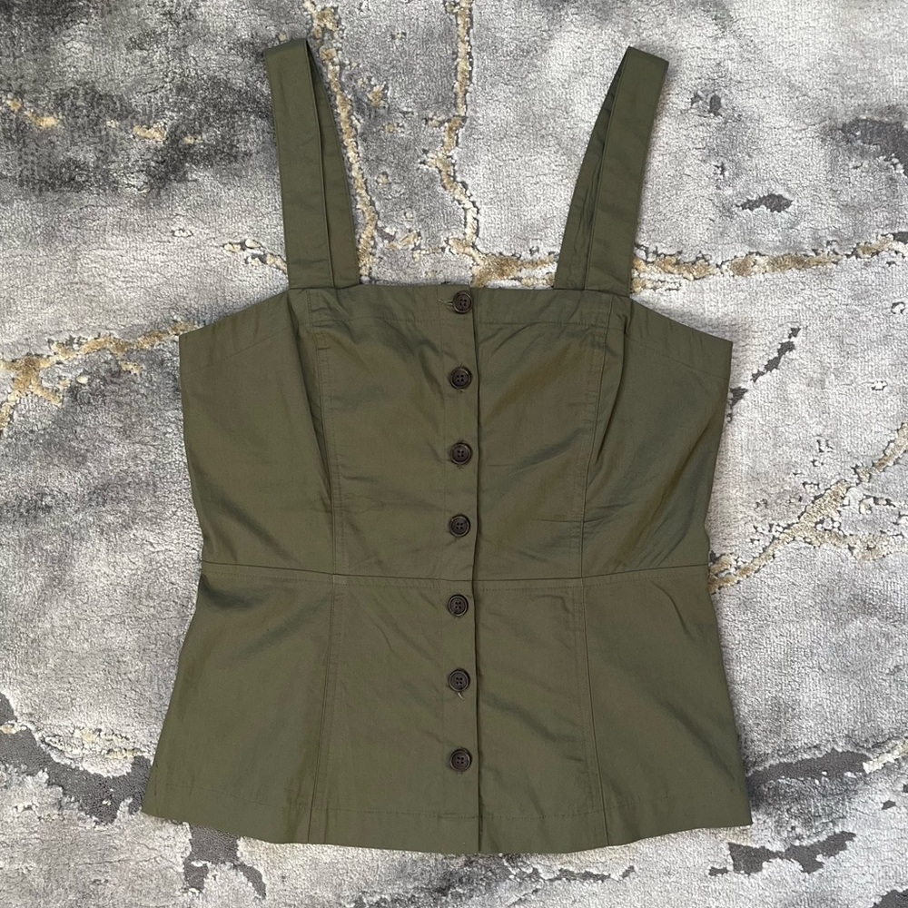 Banana Republic olive green button down tank top 🫒